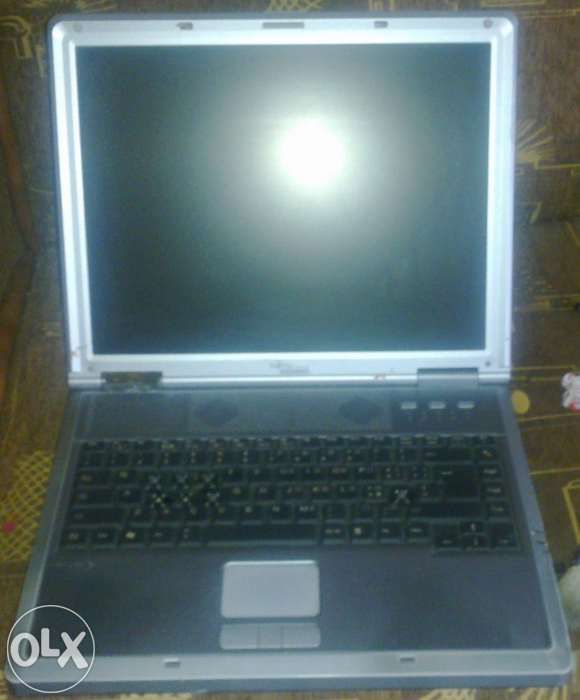 Laptop Fujitsu Siemens Amilo D7850
