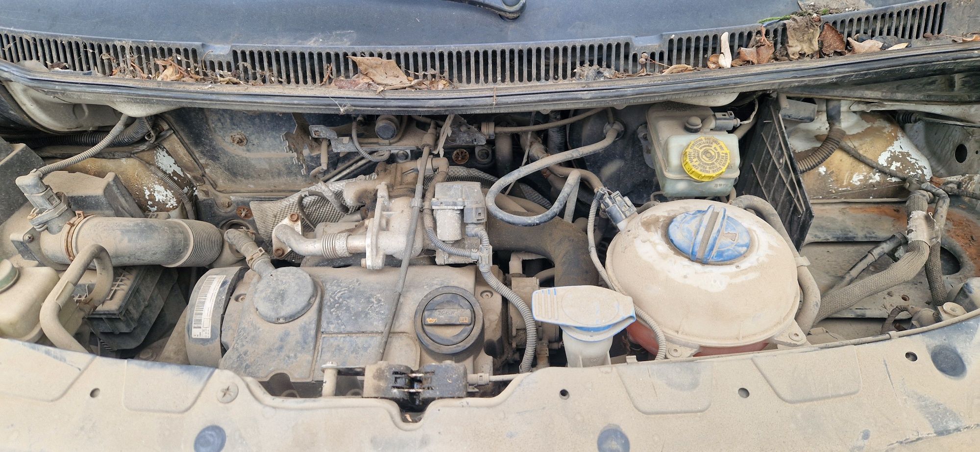 Dezmembrez Volkswagen T5 2007 1.9 brr