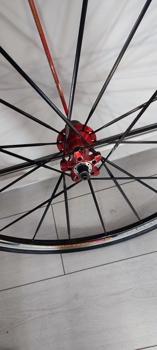 Roată cursiera spate 10-11viteze.