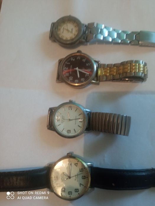 Часы мужские в рабочем состоянии