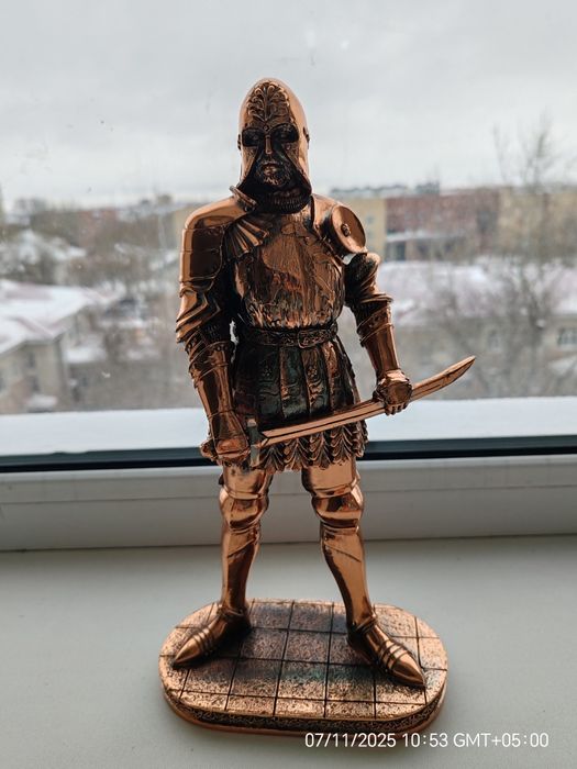 Сувенир 30 см высота