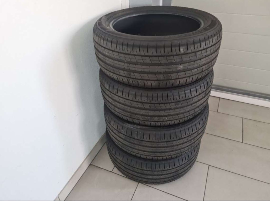 Cauciucuri vară Dunlop 225/50/R18