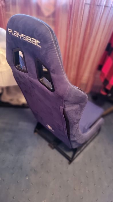 Playseat Evolution Playstation alcantara