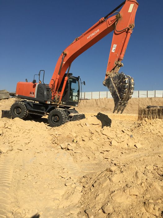 Услуги, аренда экскаватор на длительный срок, на месяц, по часовой итд