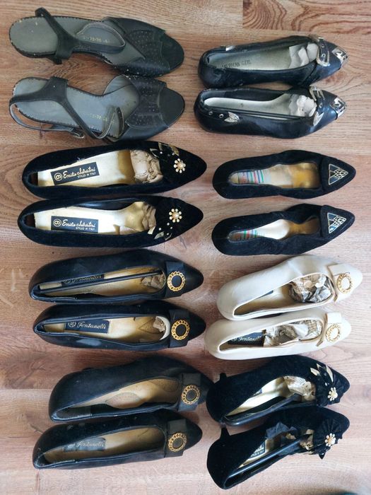 Продаются женские туфли