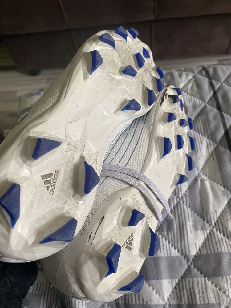 Adidas бутонки 39
