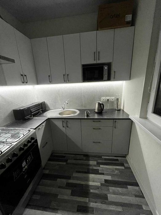 Квартира 2х комнатная  чиланзар 3кв метро Новза