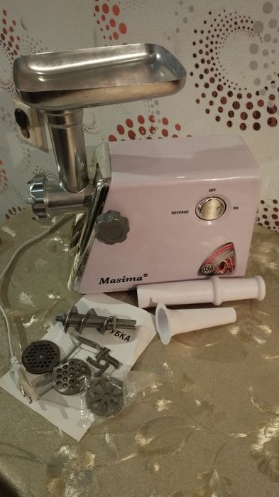 Кофейный набор и декоративные тарелки 800т  Мясорубка.18000 т