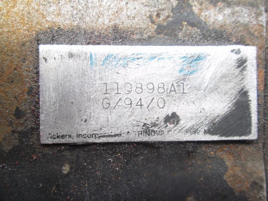 Pompa Vickers 119898A1 G/94/0 de Case 621B