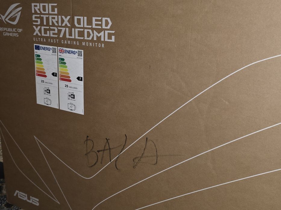 Asus  Rog Strix  OLED XG27UCDMG