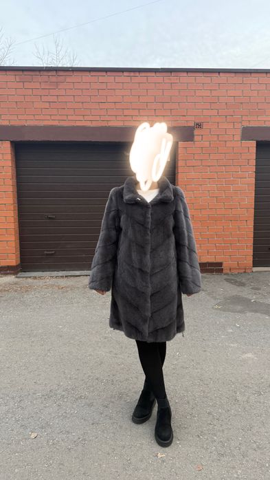 Продам норковую шубу