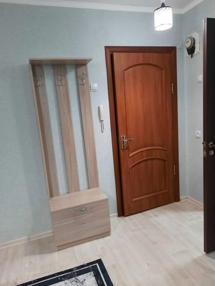 Продам 1 комн кв р-н Ярмарки. 3/5. Катаева 11/2.