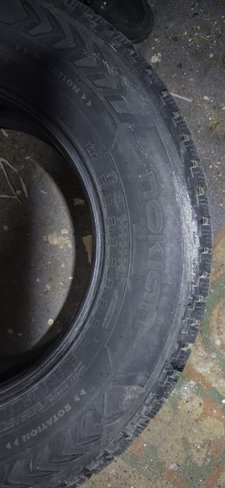 Продам шины зимние нокиан 265х65х17