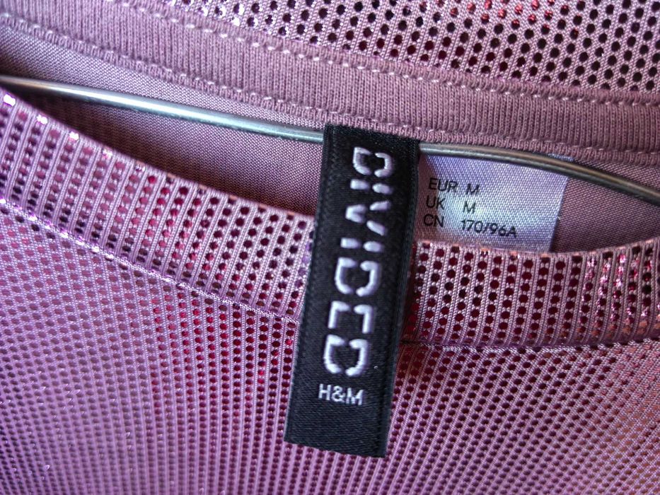 Дамска лъскава блуза с къс ръкав