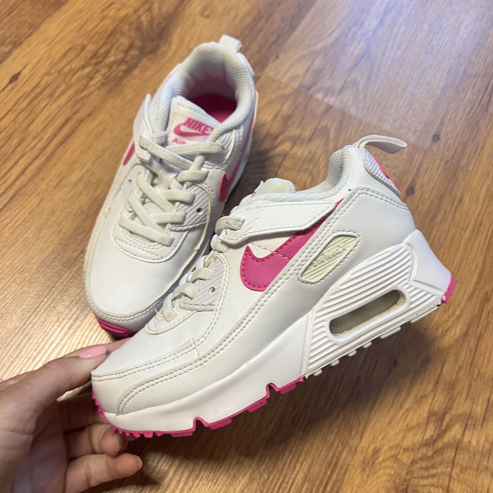 Детски, оригинални маратонки NIKE, НОВИ чехли Karl