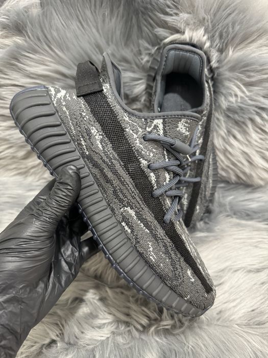 36-46 Yeezy 350 v2 MX Dark Salt