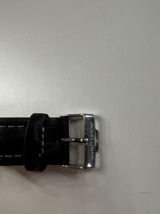 Часовник Jacques Lemans