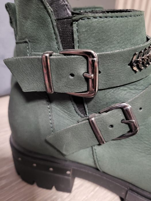 Ghete damă Benvenuti, mărime 38/39 , ca noi