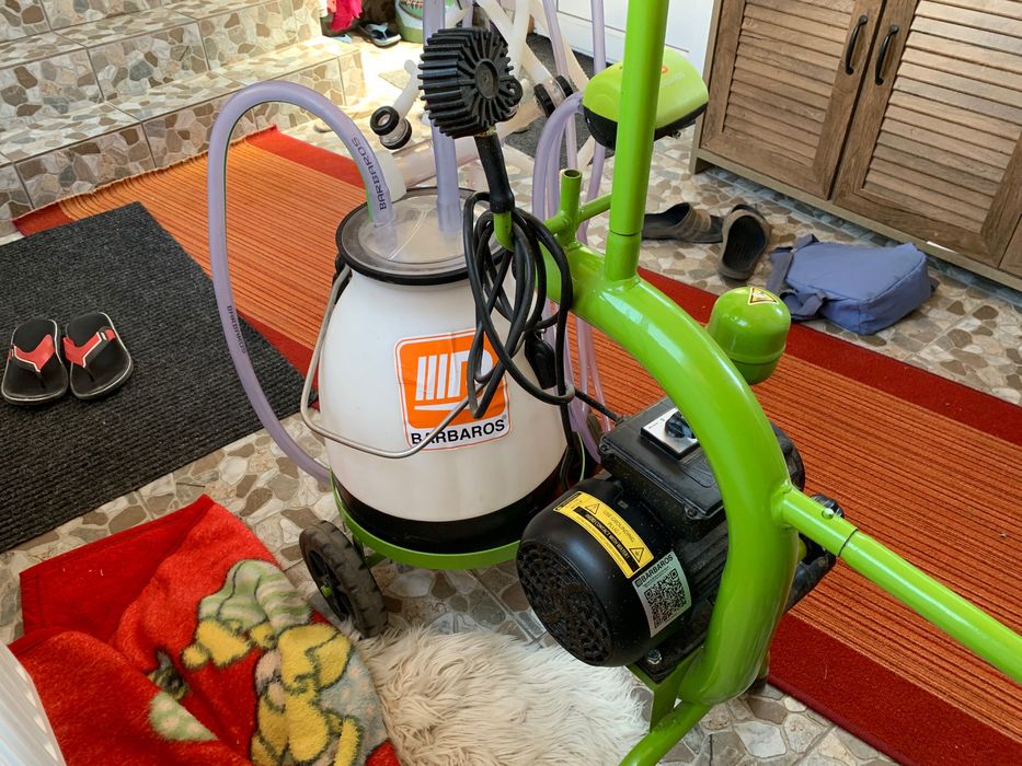 Aparat de muls capre