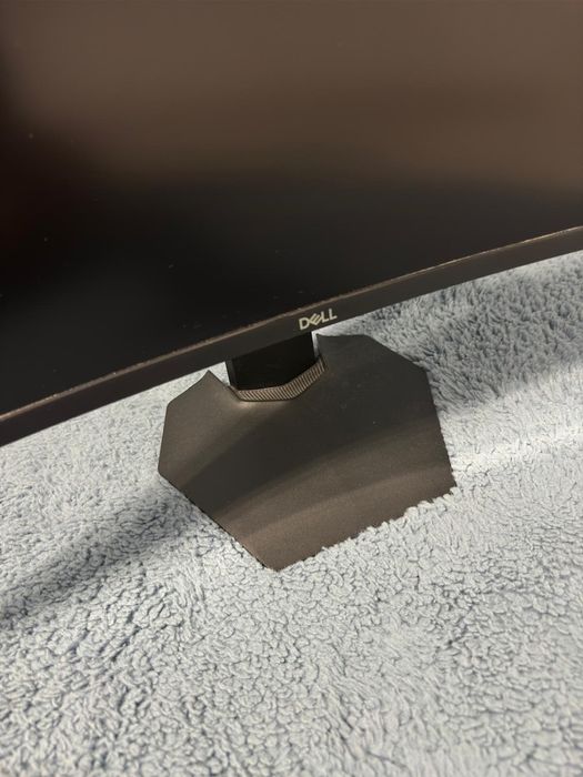 Monitor dell curbat s2721hgf 144 hz g sync freesync 27 inch