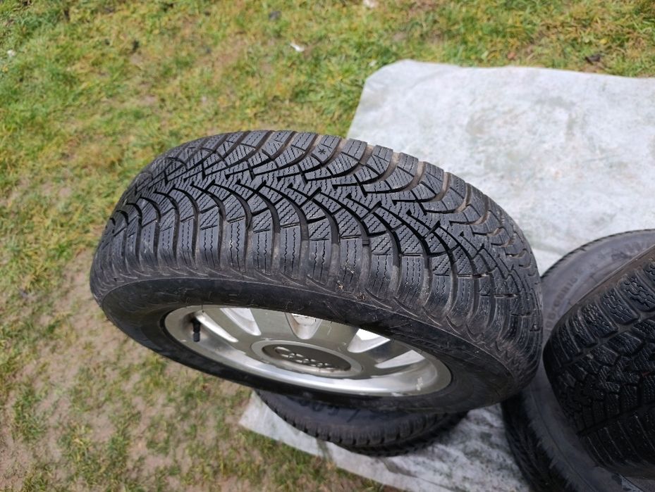 Vând jante 15 complete cu anvelope