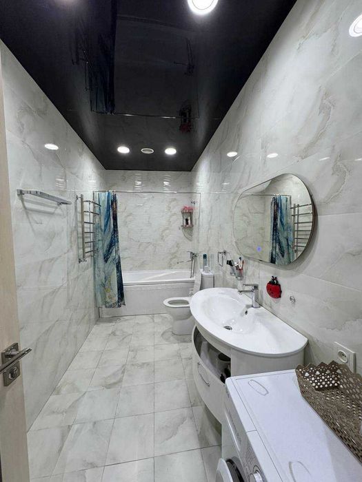 Продаётся 5-ти комнатная квартира ул Шота Руставели