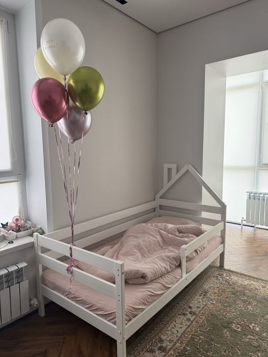 Кровать детская 90*200 в отличном состоянии