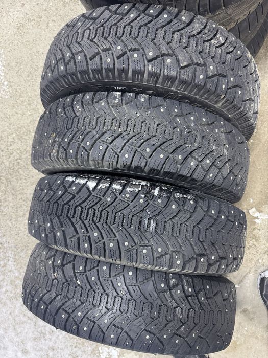 Продам зимние шины в хорошем состояниц