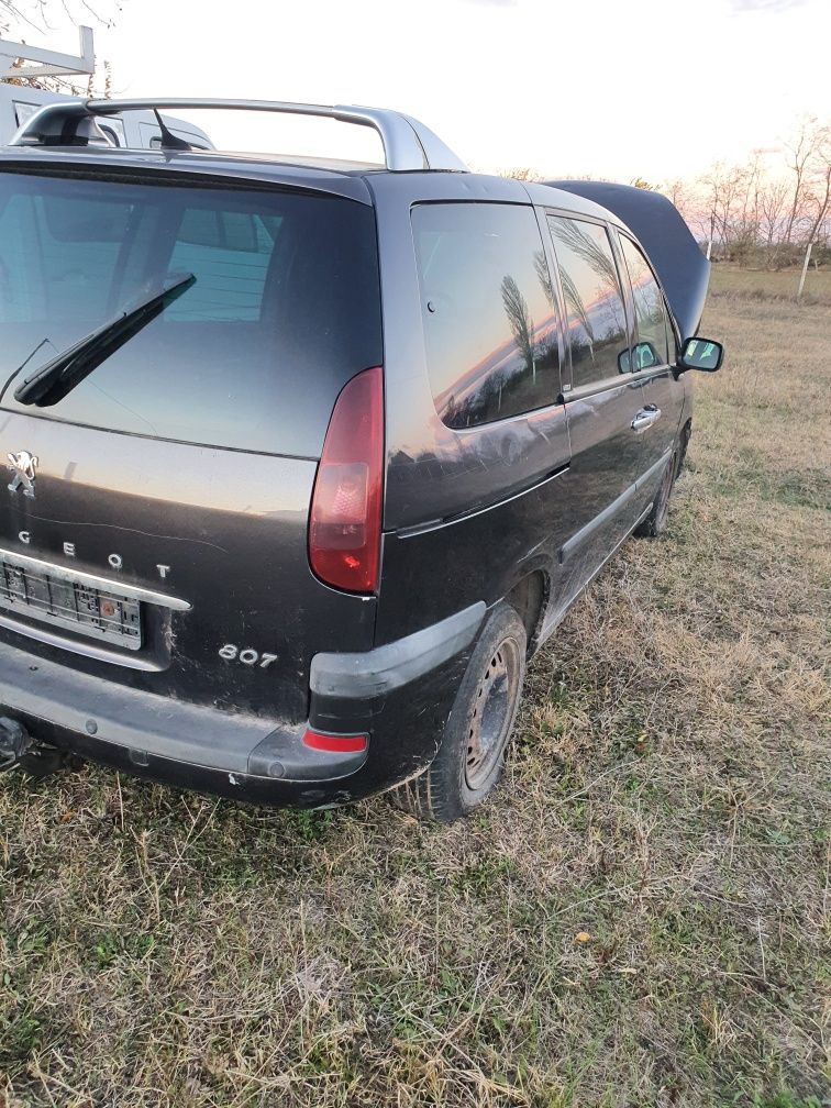 Peugeot 807 на части