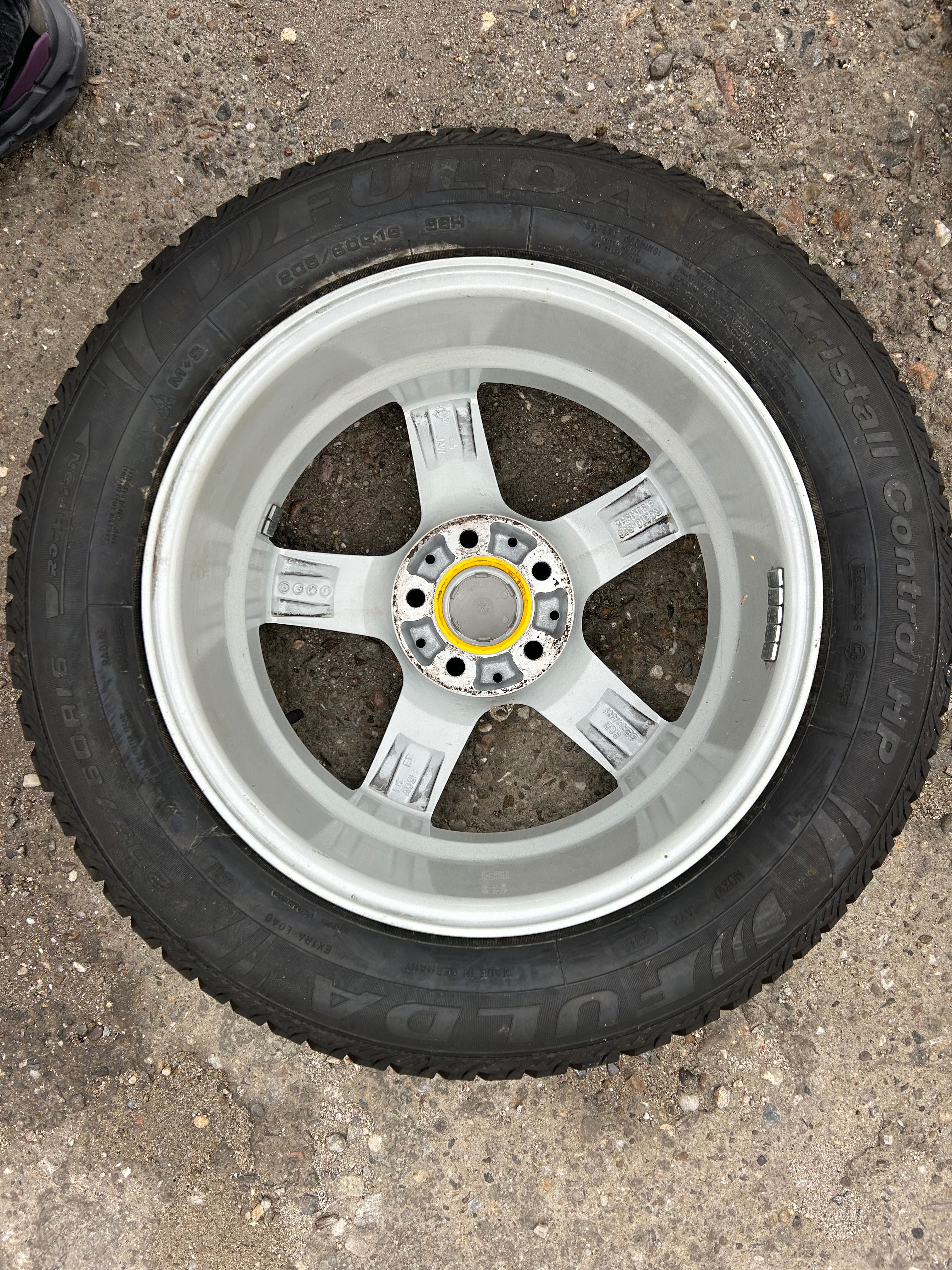 Гуми с джанти зимни 205/60/16 Fulda RC design