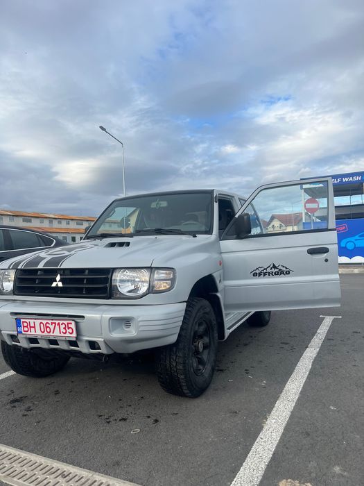 Mitsubishi Pajero 2.5