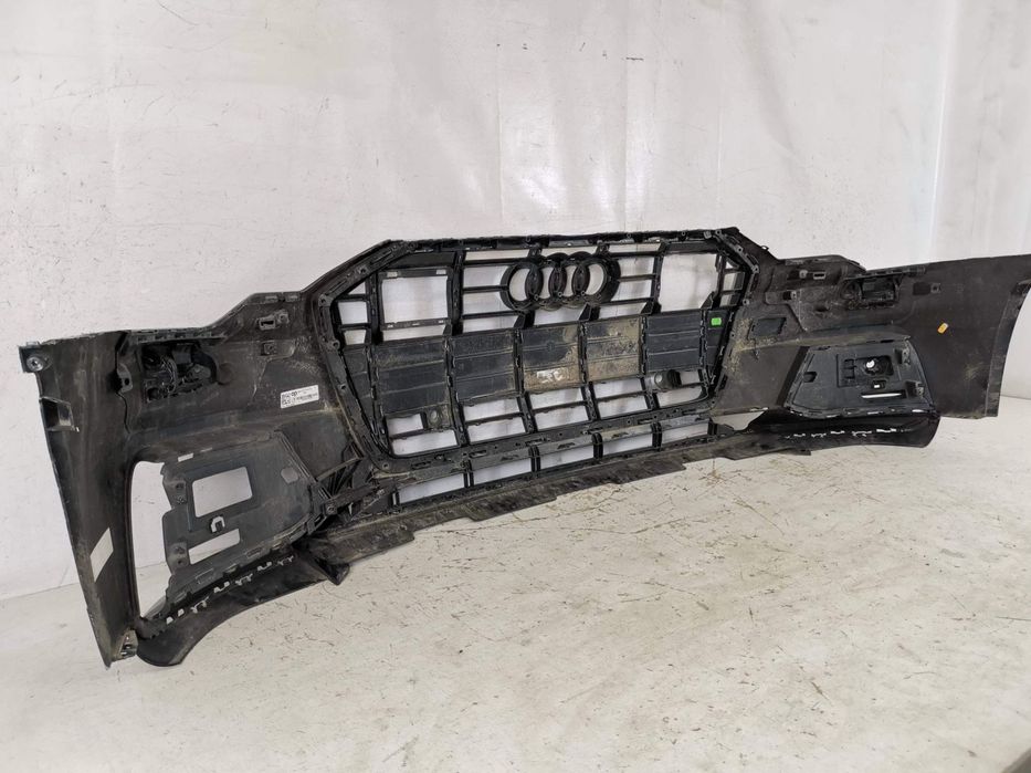 Bara Fata Cu Grila Centrala Avariata Audi A6 Sedan [C8 4K] 2018 2019 2