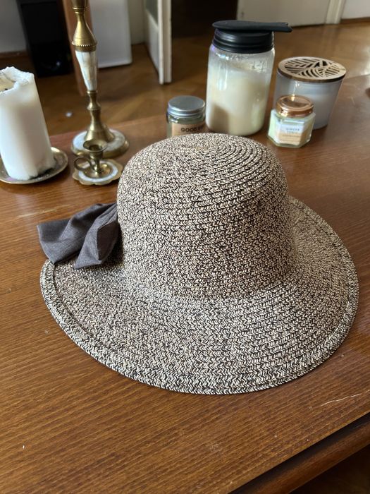 Palarie de soare noua