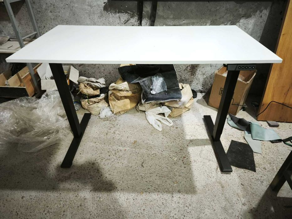 Стол регулируемый одномоторный START электромоторный бюджетный