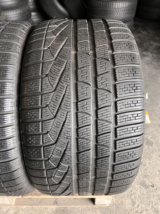 2 anvelope iarna 285/35/19 , Pirelli ,