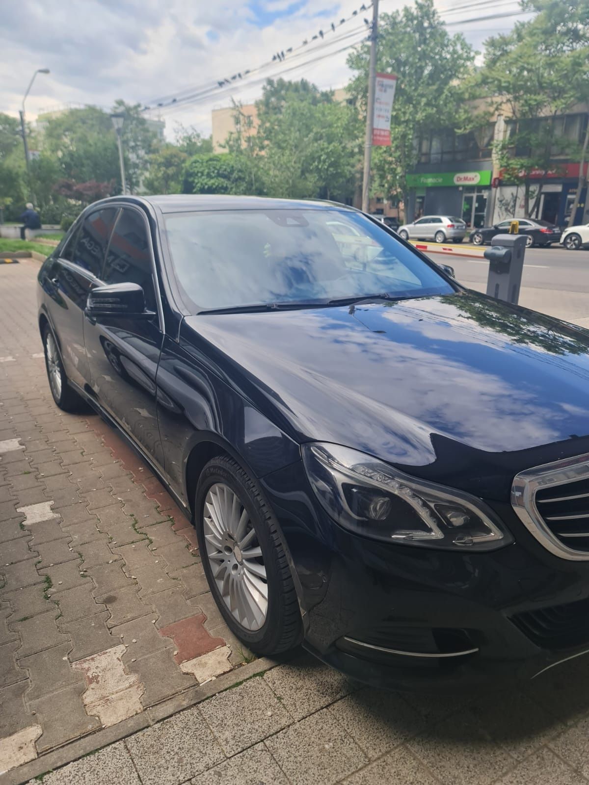 Mercedes-Benz E200