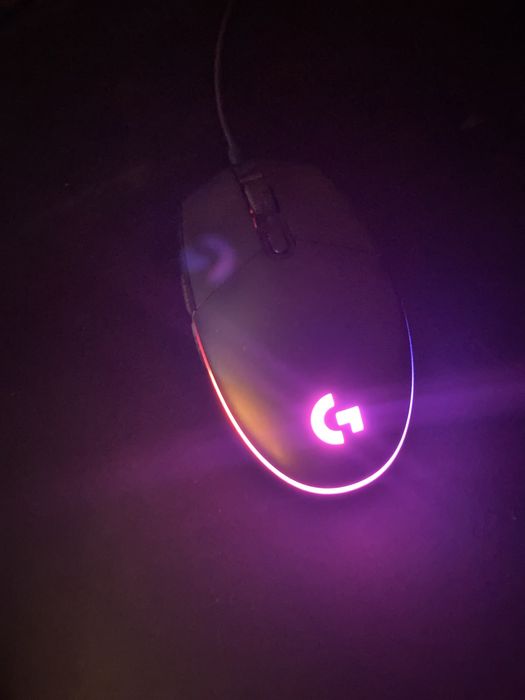 pc gaming (monitor tastatura mouse casti)
