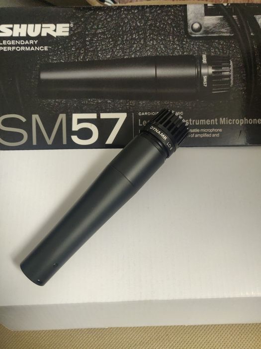 Vând microfon de voce și instrumente