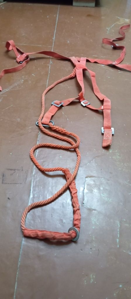 Продаю страхоаочную обвязку.