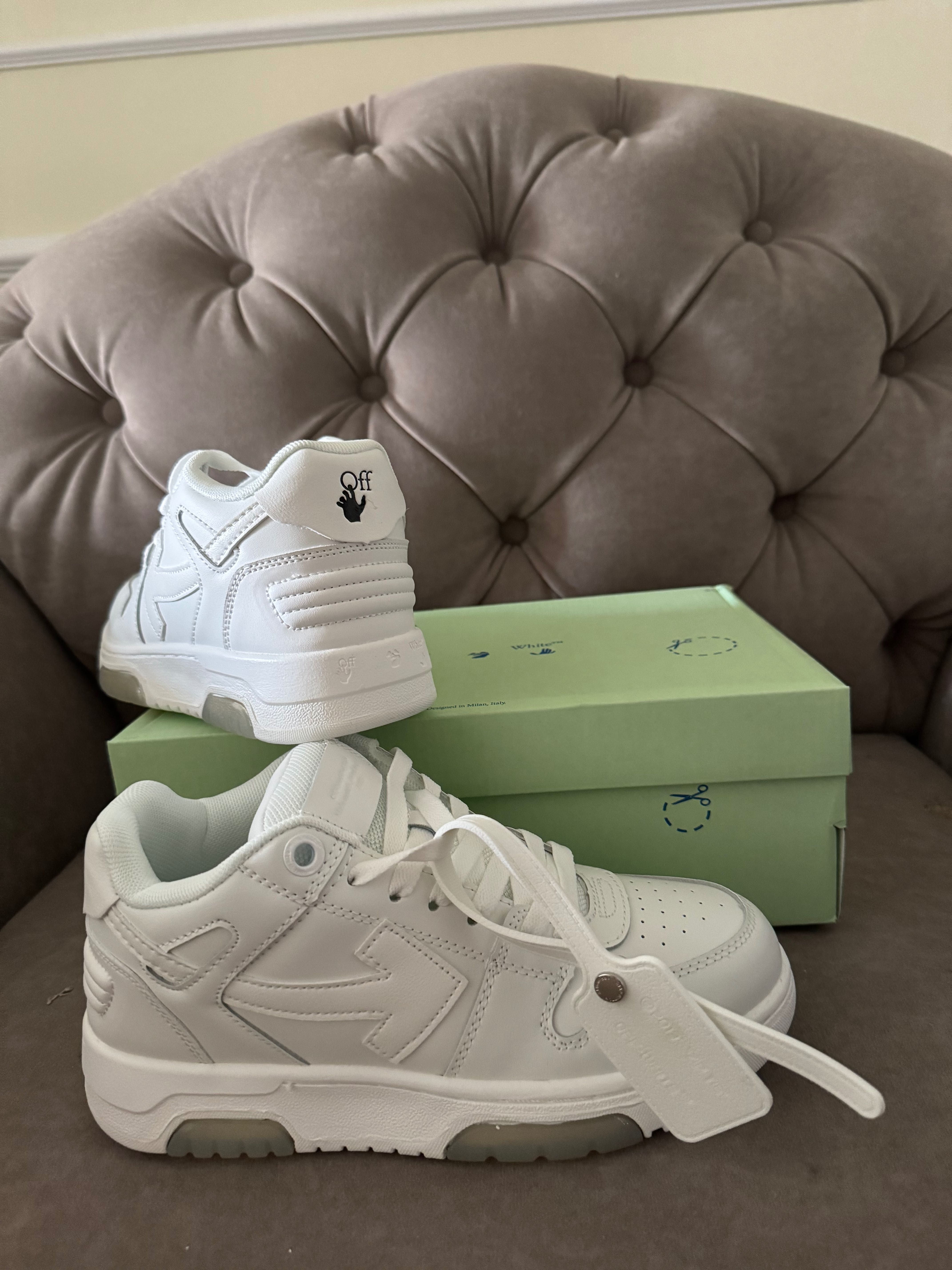 Off White “OOO” Sneakers Premium
