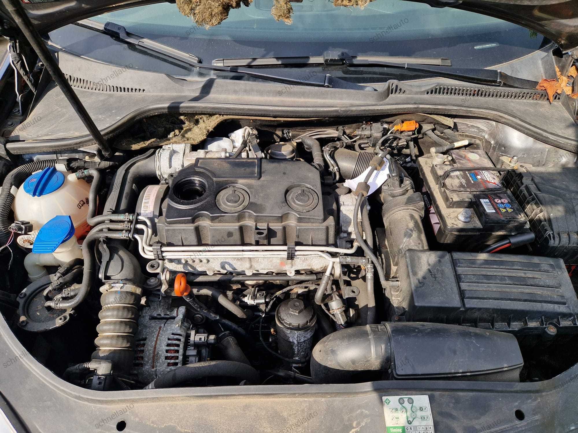 Dezmembrez VW Golf 5 combi 1.9 tdi disponibil orice piesa