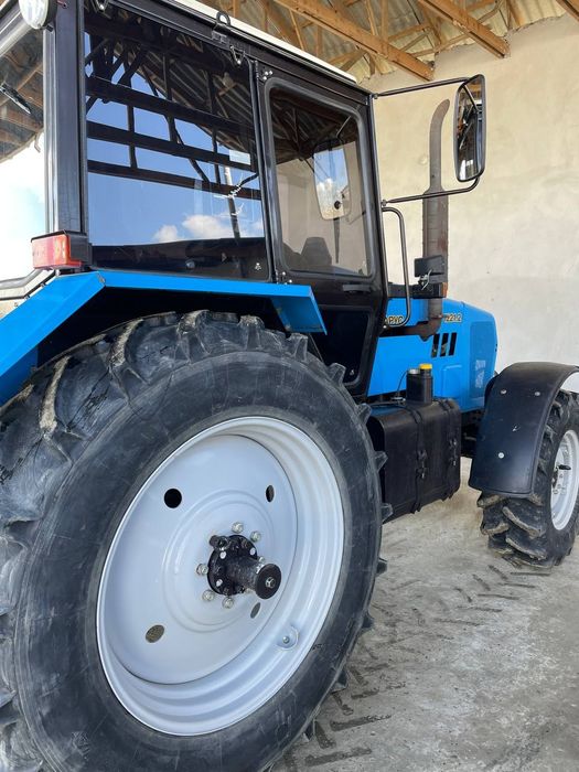 1221 трактор почти янги срочно сотилади