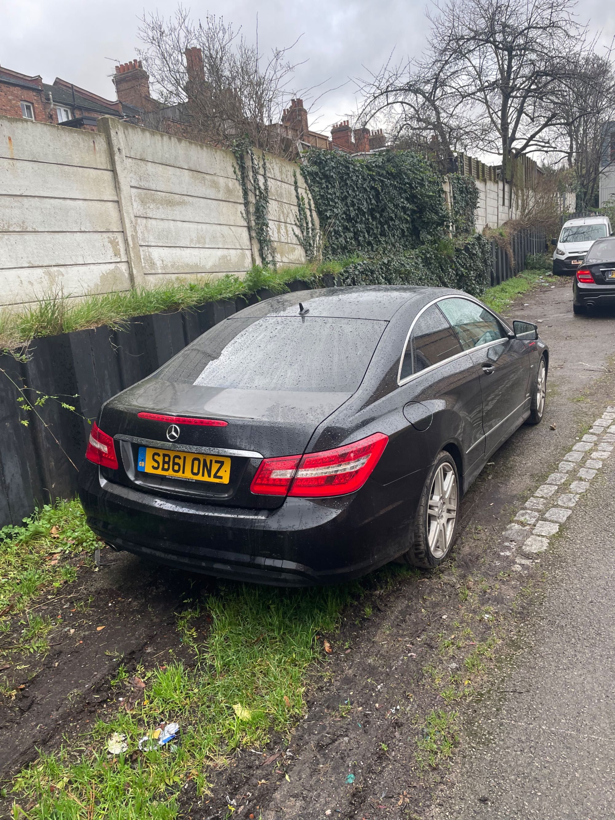 Mercedes C207-W207 на части