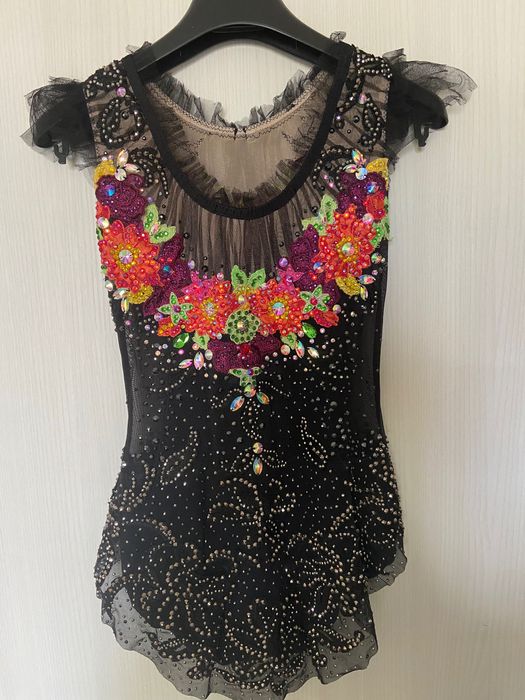 Трико за художествена гимнастика