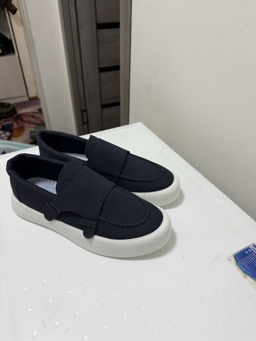 Продам мужские лоферы слипоны мужская обувь