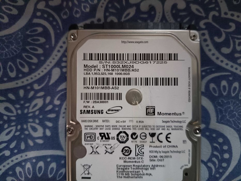 Hard disc laptop. 1TB + windows 10 pro