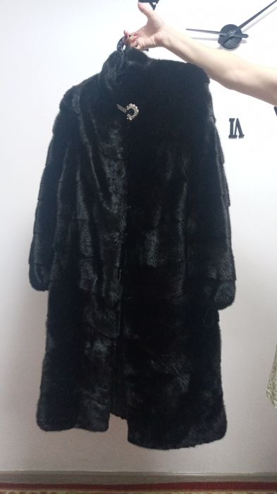 Продам норкывую шубу за 100т.т, состояние отличное