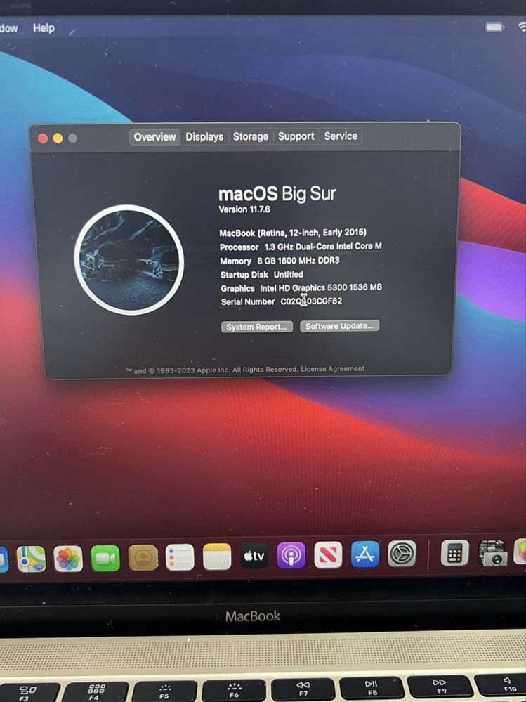 Macbook holati ideal kam ishlagan sotiladi