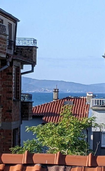 Продава се Двустаен апартамент в Поморие - 100 кв.м за 3500 €/кв.м - Снимка #3