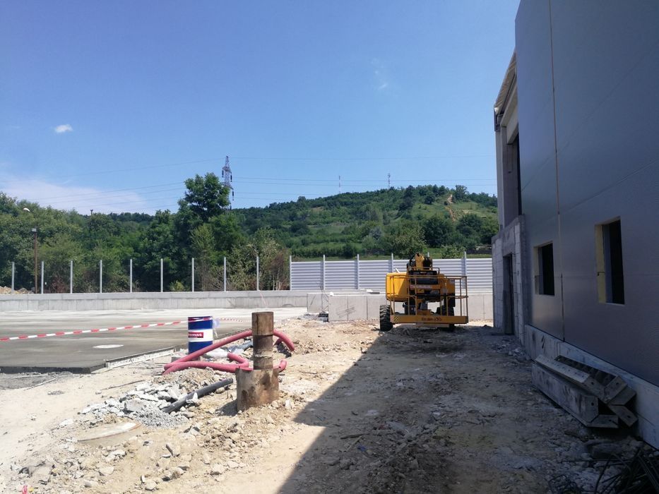 Turnam /  Beton  Alei pitoresti Trotuare